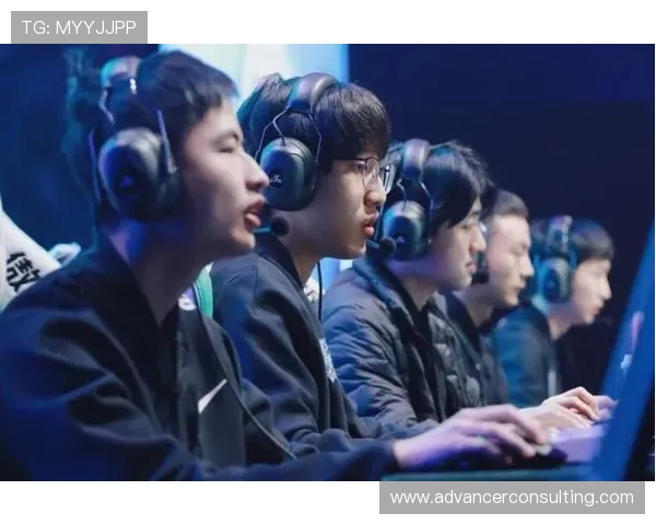 赛后分析：EDG与WE对决中的战术博弈与团队协作探讨